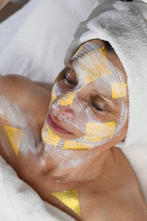 Anwendung: NEU: Golden Caviar-Luxusbehandlung